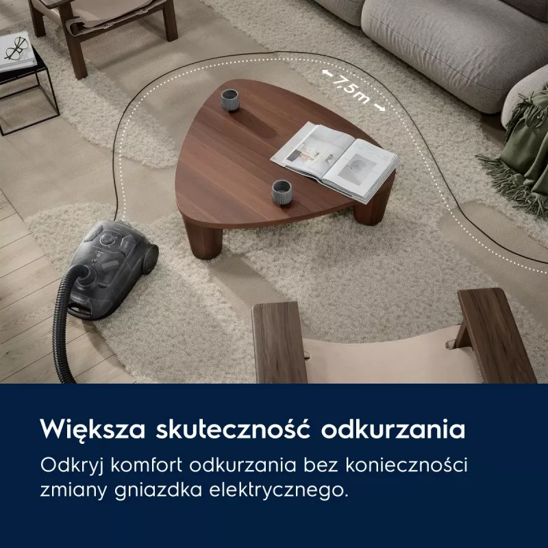 Aspirador com depósito Electrolux EB31C1DB 750 W, saco de 3 litros, filtro HEPA, tubo telescópico em aço