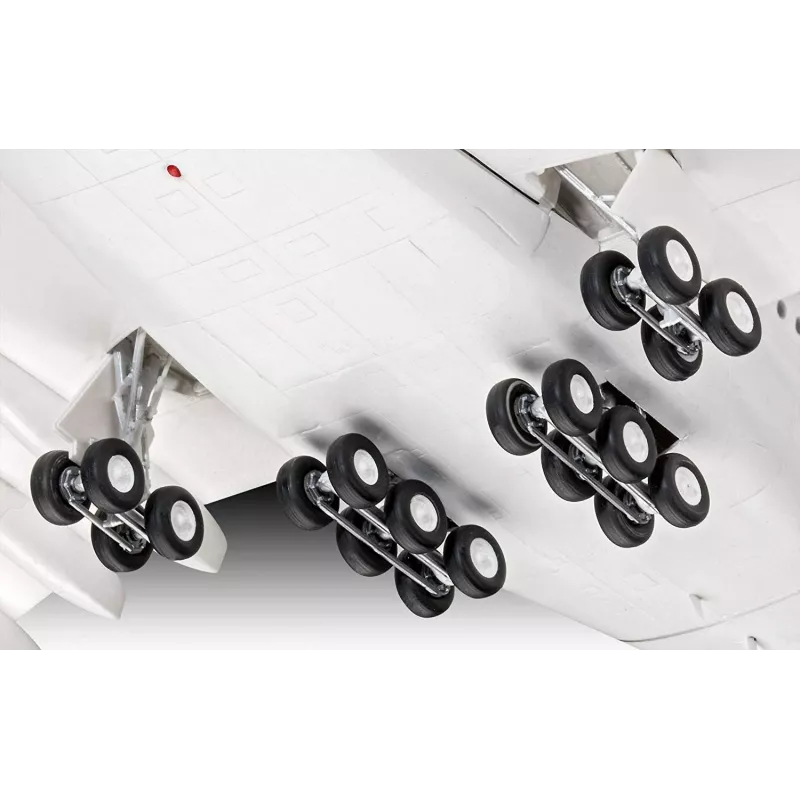 Modelo pré-montado Revell Airbus A380-800 Lufthansa New Livery