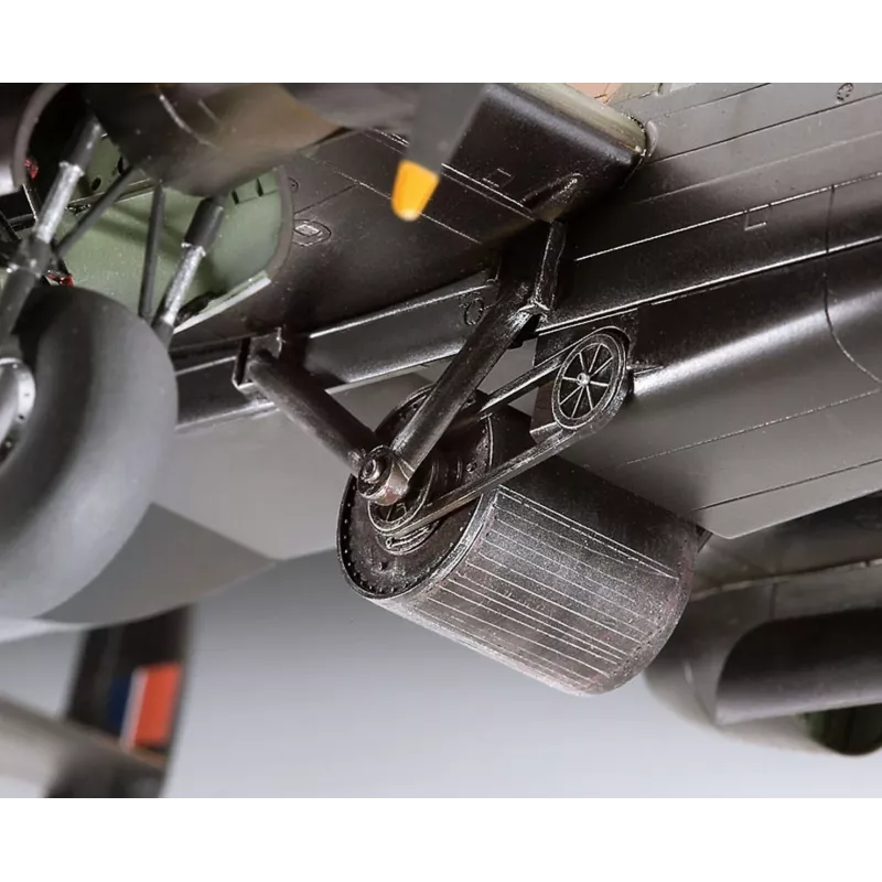 Revell Lancaster B. III Dambusters (04295) 1:72 escala avião kit de montagem em plástico