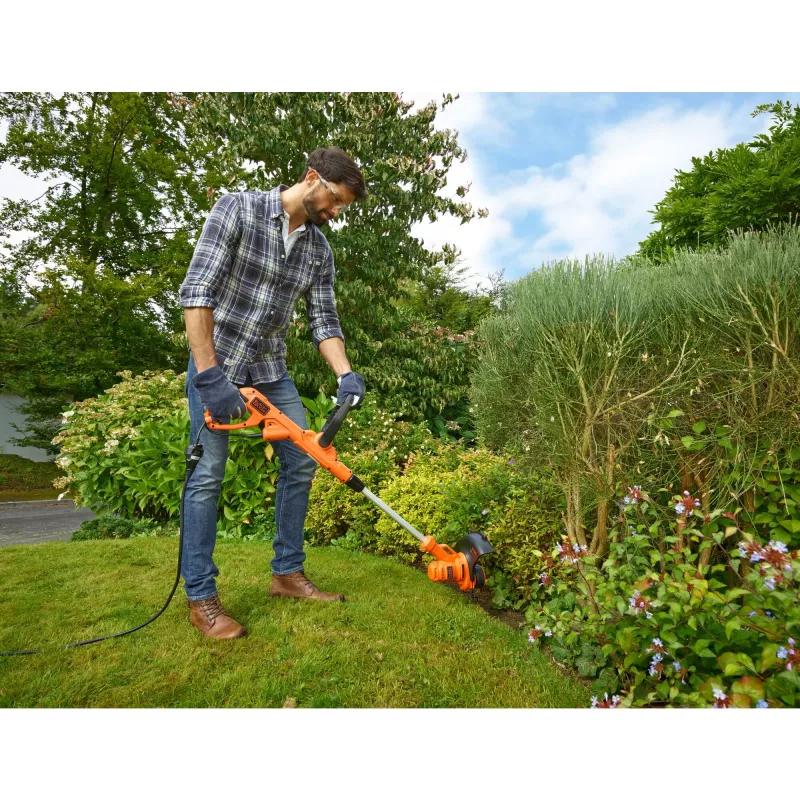 Black & Decker BESTA525-QS, aparador de relva, 25 cm, fio de nylon, punho em D, 1,6 mm, 10 m