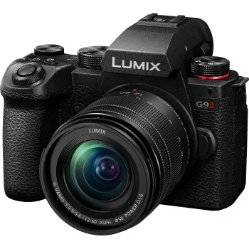 Panasonic Lumix G9 II + 12-60mm F3.5-5.6 MILC 25,21 MP Live MOS 11552 x 8672 píxeis preto (DC-G9M2ME)