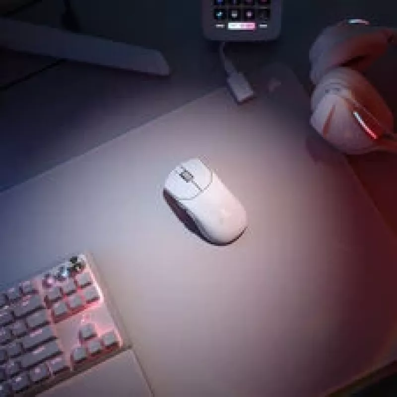 Rato gaming sem fios ultraleve Corsair SABRE v2 PRO, branco