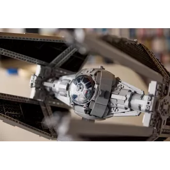 LEGO Star Wars Intercetor TIE Modelo 75382 — kit detalhado de caça estelar, 1931 peças, 18+