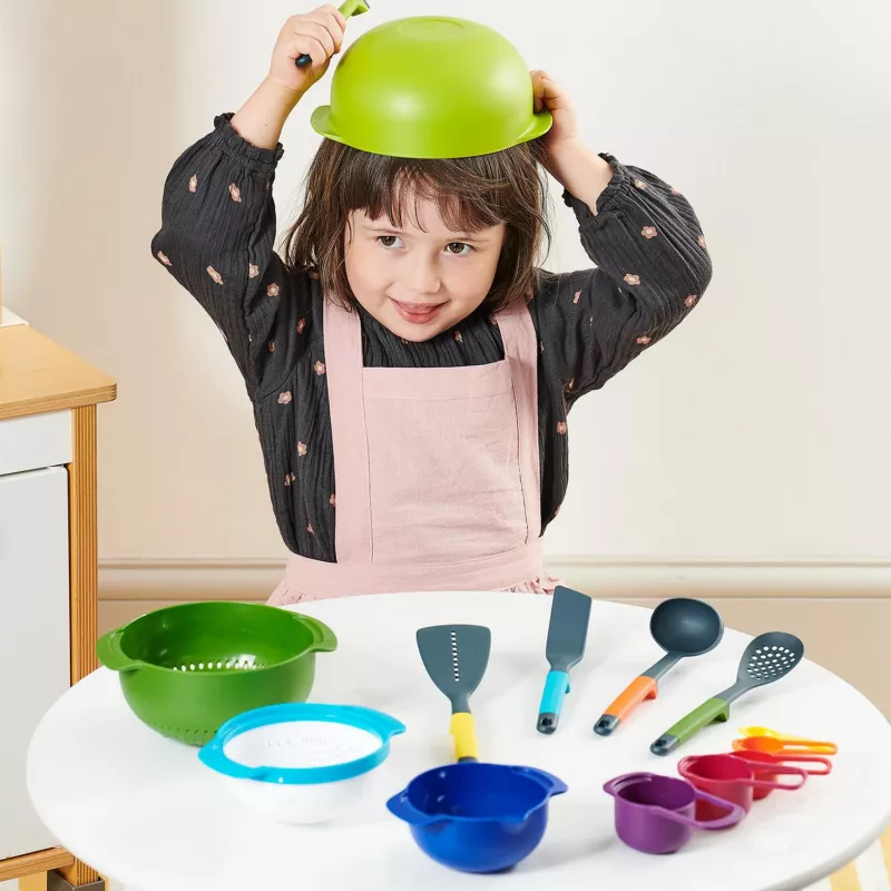 Conjunto Joseph Joseph Kitchen Essentials, cozinha de brincar