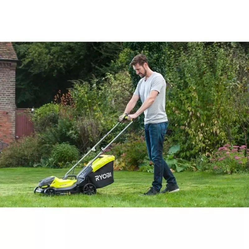 Corta-relvas Ryobi OLM1833B empurrar a bateria preto, verde