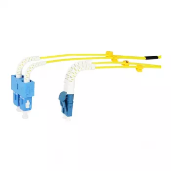 Synergy 21 cabo patch de fibra ótica 2 fibras 0,5 m LC-SC 9/125 µm OS2 AD 2 mm bainha flexível de proteção contra dobras - fibra monomodo - 0,5 m