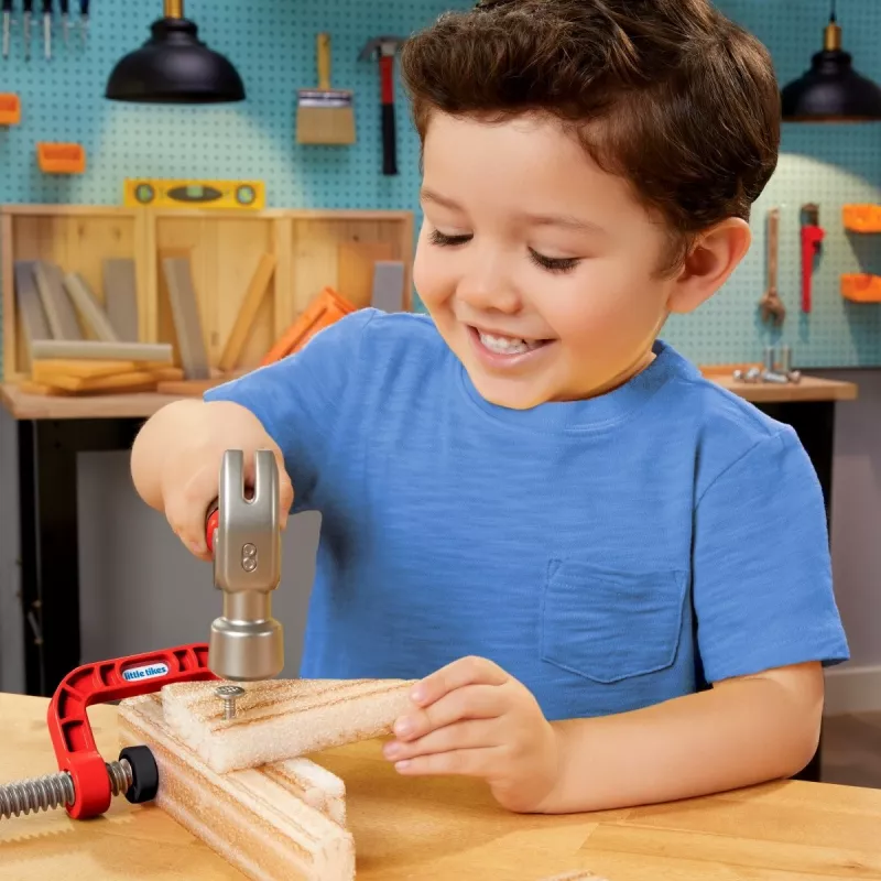 Creative Construction conjunto de martelo e pregos