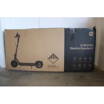 AUSVERKAUF. Xiaomi Electric Scooter 4 EU | AUSVERKAUF. AUSVERKAUF. Xiaomi Electric Scooter 4 EU | 300 W | 25 km/h | 10 polegadas | 6 meses | preto | unidade de demonstração, riscada, parafusos em falta