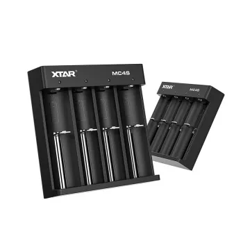 Carregador de secretária XTAR MC4S de 4 slots para Li-Ion 18650 cilíndricas e NiMH (A/AA/AAA/AAAA/C/D), saída de 1 A, entrada de 5 V, preto