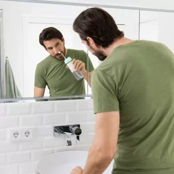 Irrigador oral sem fios Medisana NI 200 — depósito de água de 0,15 L, 3 programas, USB‑C, 1400 mAh