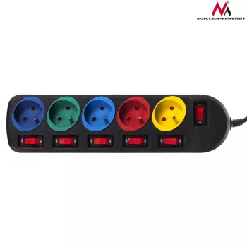 Régua de tomadas Maclean MCE204M 1,5 m 5 tomadas AC interior preta, multicolor