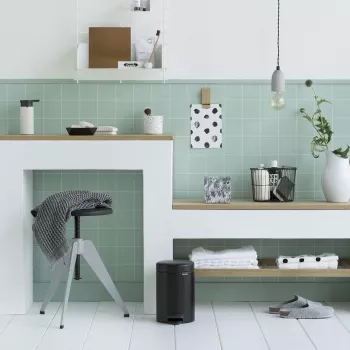 Brabantia Pedal Bin newIcon redondo preto (11 33 21)