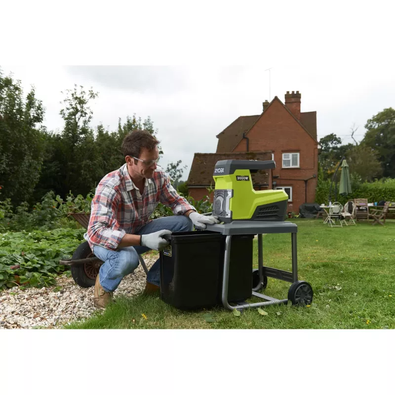 Ryobi RSH3045U - Triturador - Elétrico - 3000 W - Capacidade de corte: 45 mm - 21 kg