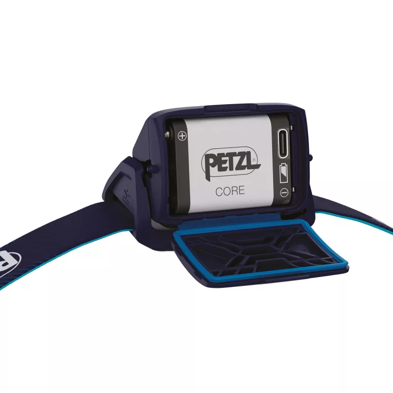 Lanterna frontal Petzl Actik Core azul LED 100 lm USB recarregável