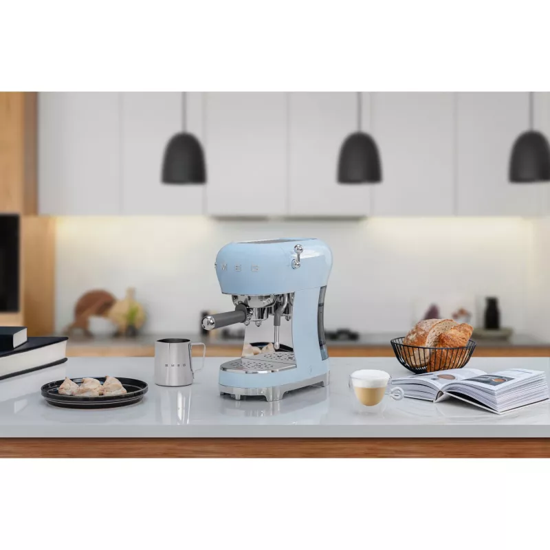 Máquina de café Smeg ECF02PBEU máquina de café expresso manual 1,1 L