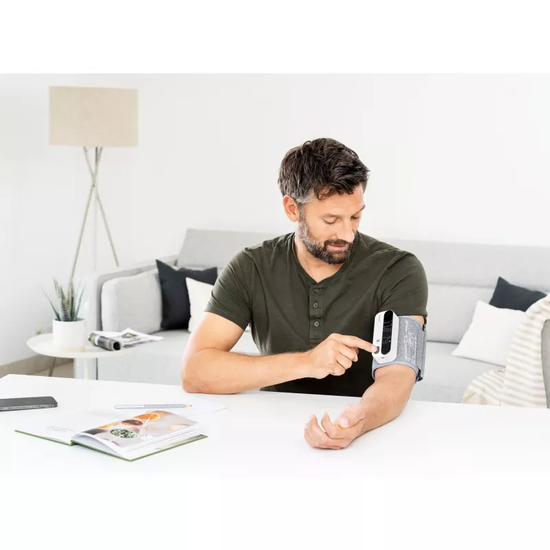 Medidor de tensão arterial de braço Beurer BM 59, Bluetooth, branco/preto