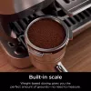 Máquina de café expresso Ninja ES701EU – café/expresso semiautomático, moinho integrado, depósito de água 2 l, 1650 W, 25 níveis de moagem, recipiente de leite, bomba de 14 bar