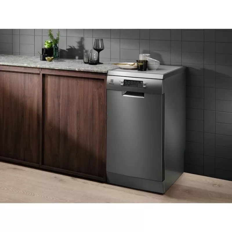 Electrolux ESA63210SX máquina de lavar loiça de instalação livre 45 cm, 10 conjuntos, AirDry, 46 dB, classe energética E, aço inoxidável