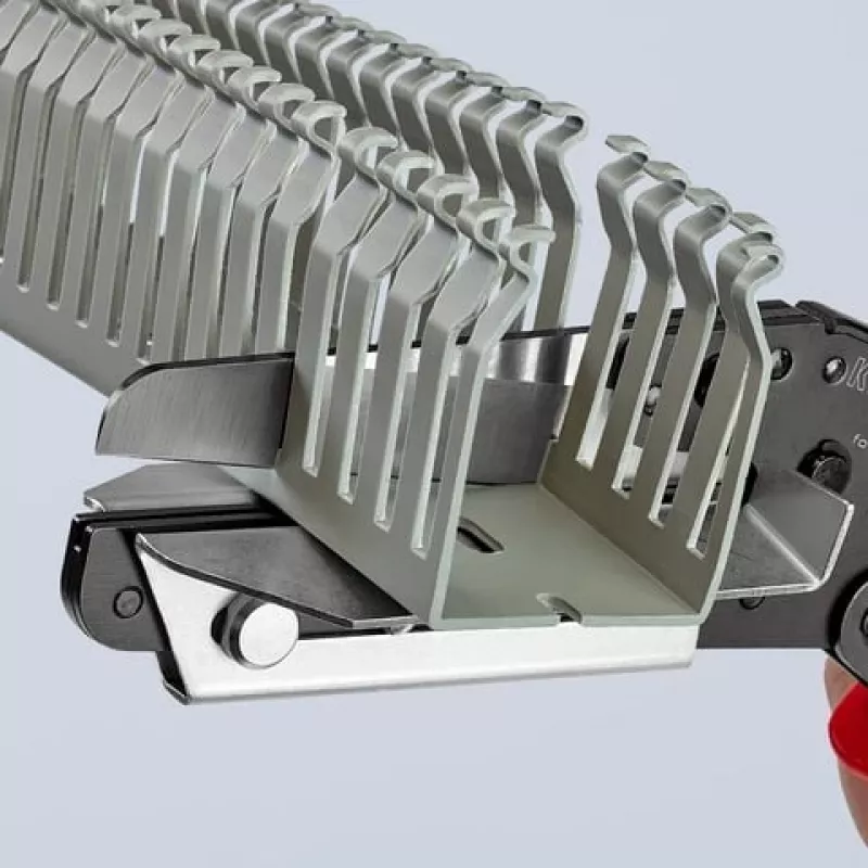 Alicate Knipex 95 02 21