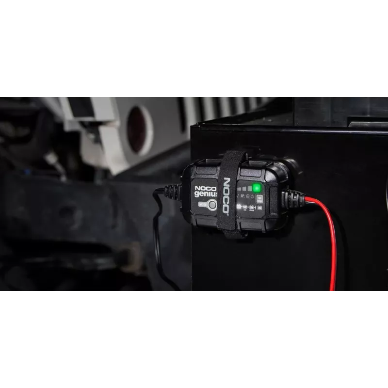 Carregador de bateria NOCO GENIUS5 5A para baterias de 6V/12V com função de manutenção e dessulfatação