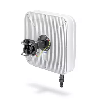 Antena direcional QuWireless AXRL — 7 dBi, 0,694–0,96 / 1,7–2,2 / 2,2–2,7 GHz, PoE/LAN, polarização dupla