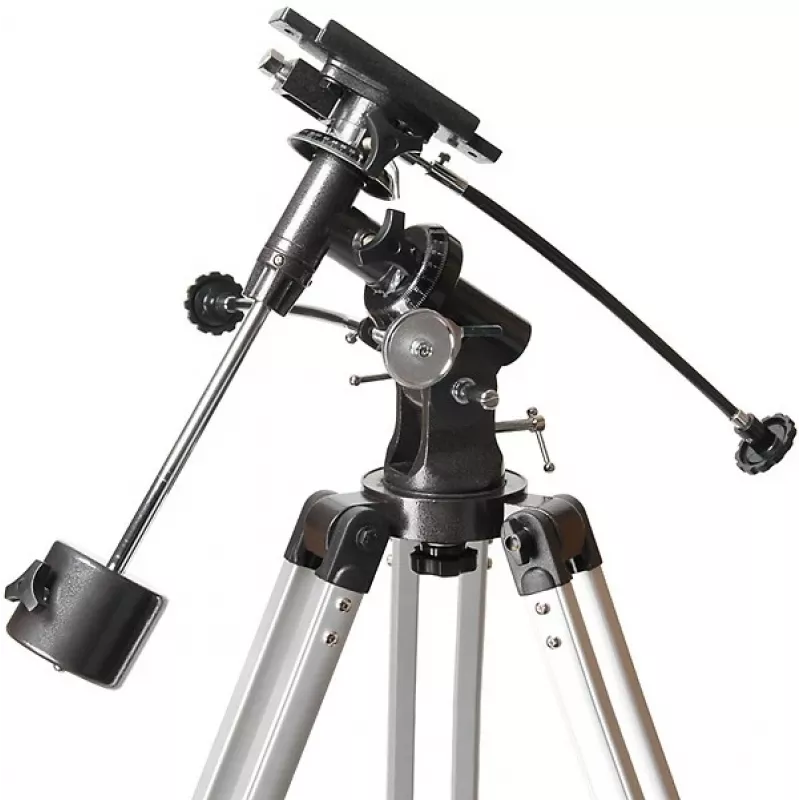 Telescópio refrator Skywatcher BK 1309 EQ2 — abertura 130 mm, distância focal 900 mm