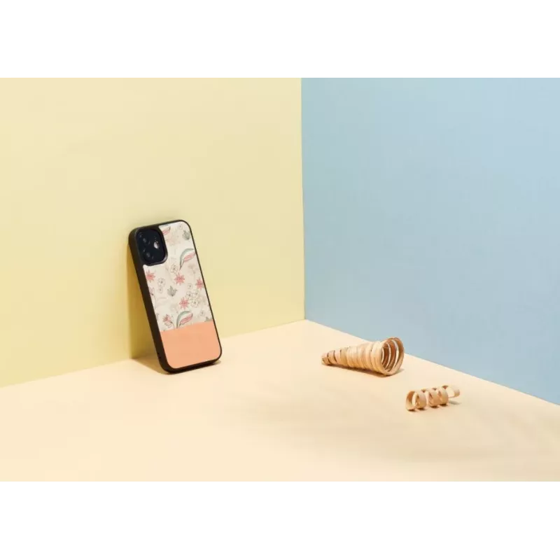 Capa protetora Man and Wood para iPhone 12 mini — flor rosa sobre preto