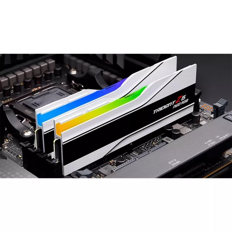 G.Skill Trident Z5 Neo RGB | 32 GB | DDR5 | 6000 MHz | PC/servidor | Registered No | ECC No