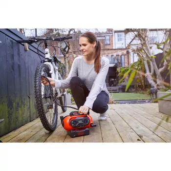 Black & Decker BDCINF18N-QS Compressor de ar 160 l/min AC/isqueiro