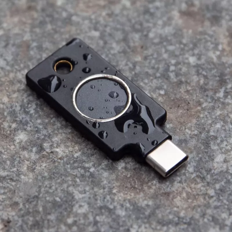 YubiKey C Bio FIDO Edition Yubico preto autenticação sem palavra-passe