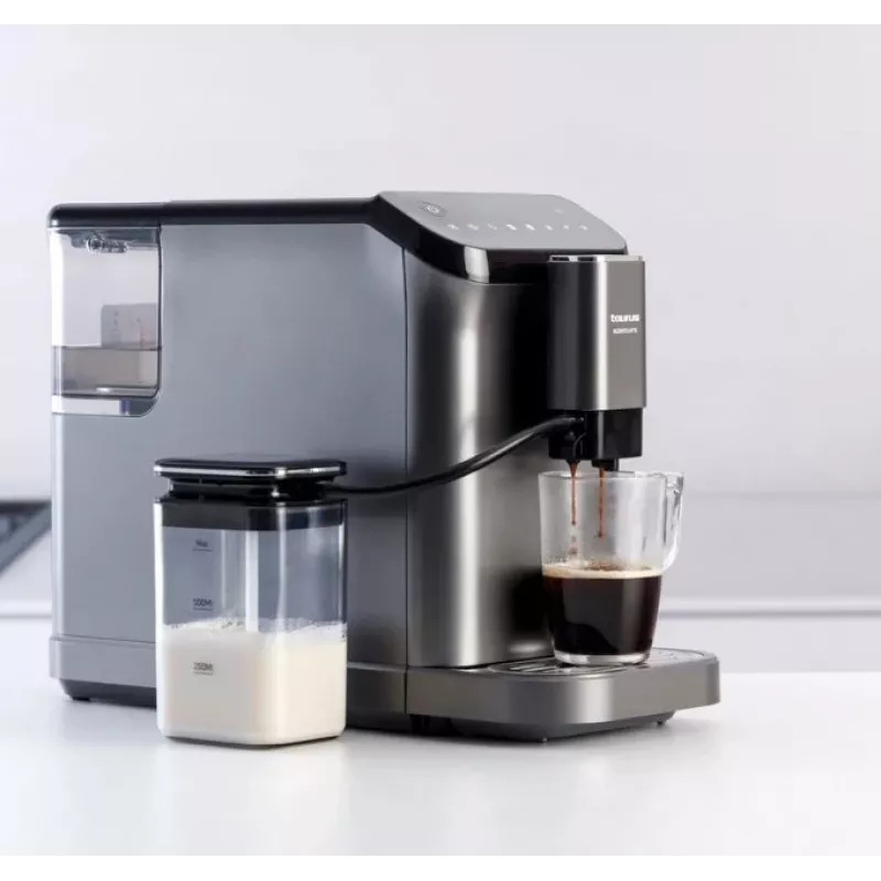 Máquina de café expresso Taurus Accento Latte automática, moinho integrado, depósito de água de 1,5 L, entrada de grãos de café