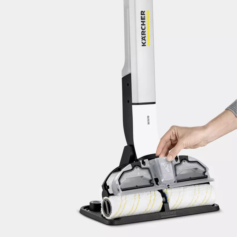 Aspirador vertical com bateria Kärcher EWM 2 húmido preto, branco, amarelo 2,5 Ah