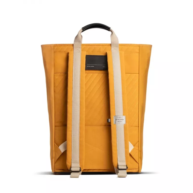 Mochila casual Native Union W.F.A Backpack amarela 100% PET reciclado