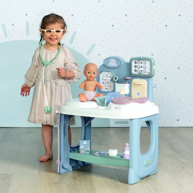 Centro de cuidados para bebé Smoby Baby Care Center Modelo 2024 240305 com acessórios e funções interativas
