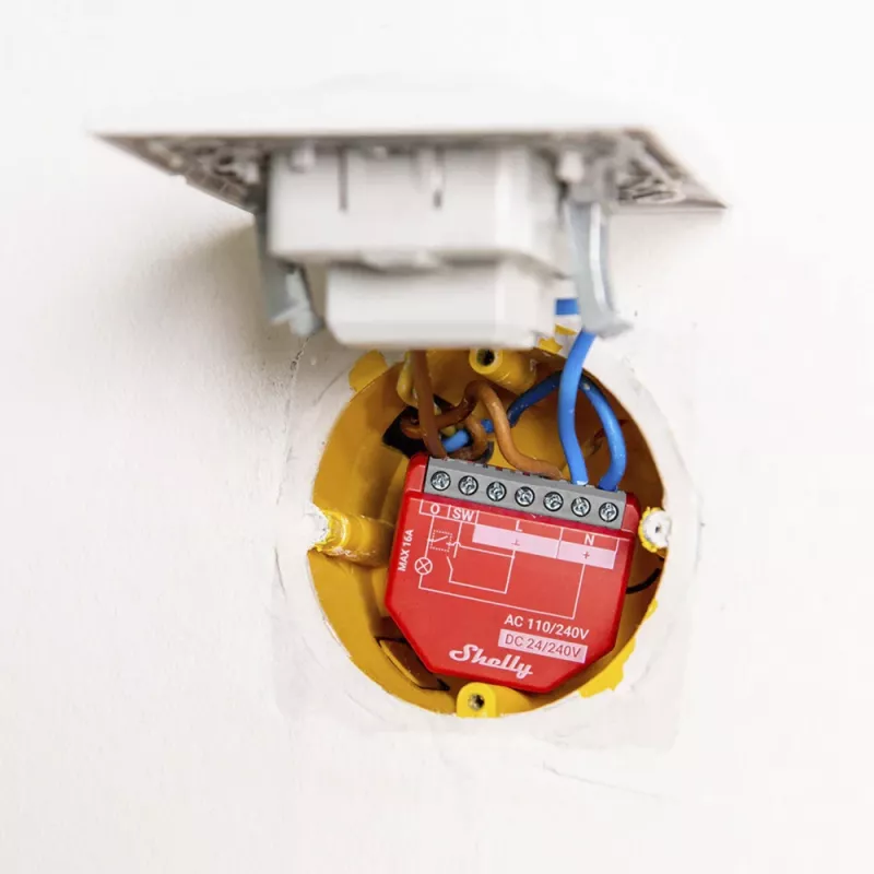 Interruptor inteligente Shelly 1PM Gen4 – sem fios, 110–240 V AC, máx. 240 V, medição de potência, 16 A, 42×16×37 mm