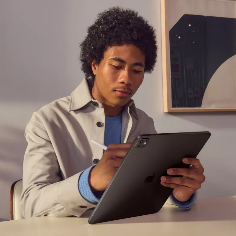 Apple iPad Pro 7.ª geração 11 polegadas Wi-Fi 256GB - preto