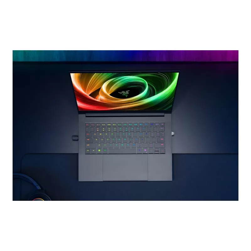 Portátil Razer Blade 14 — 14 inch QHD+ 120 Hz OLED, AMD R9-365, 32 GB RAM, 1 TB SSD, NVIDIA GeForce RTX 5070, teclado retroiluminado inglês, 2 anos de garantia