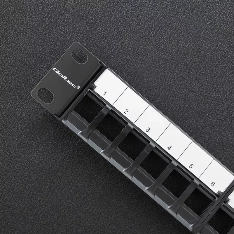 Qoltec 54516 patch panel para rack de 19 polegadas, 24 portas, 1U, UTP, preto
