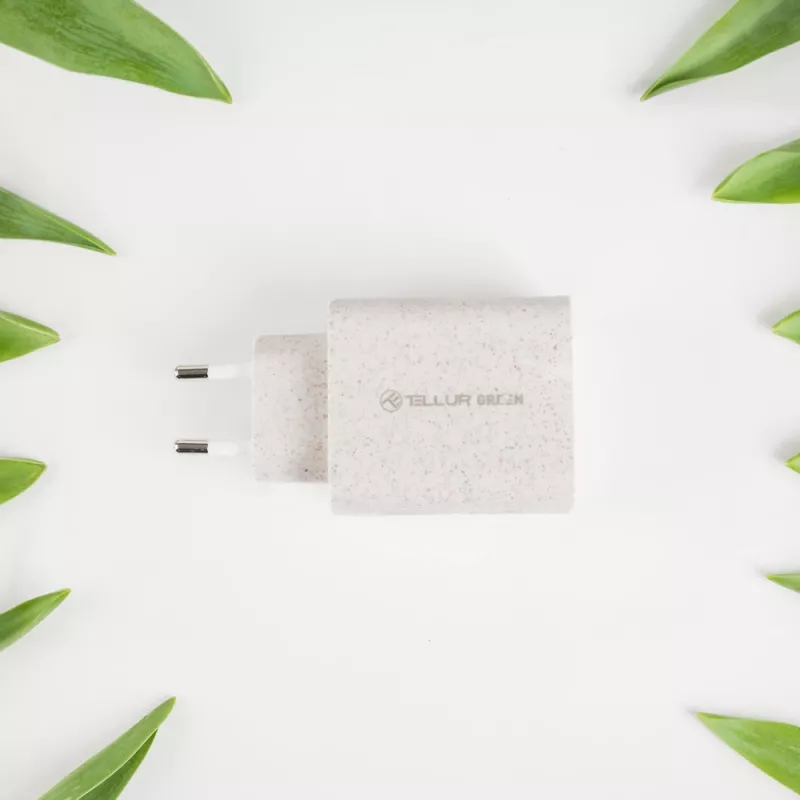 Carregador Tellur TLL151321 Type-C PD20W USB QC3.0, carregamento rápido 20W PD e QC3.0