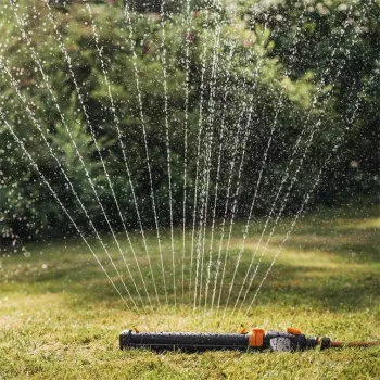 Aspersor de água oscilante Fiskars 1027028 preto, laranja