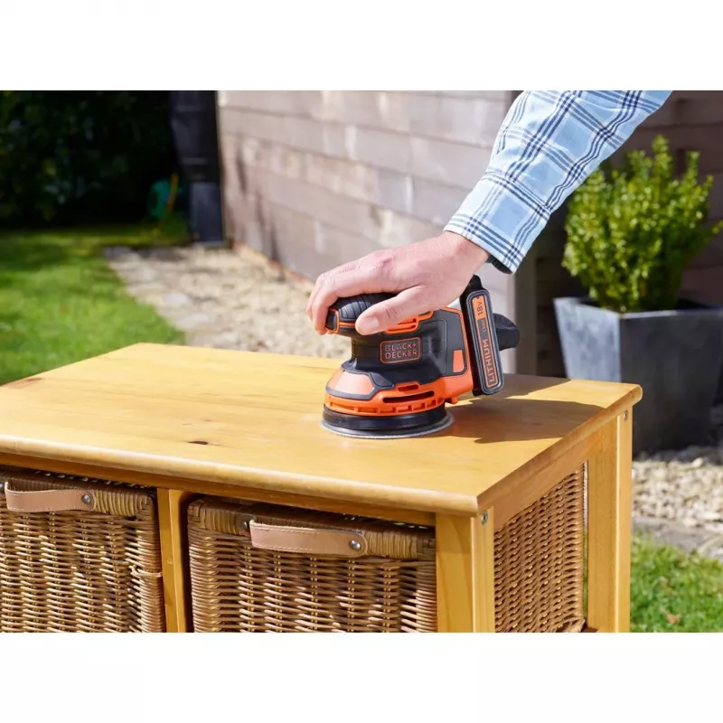 Lixadeira orbital portátil Black & Decker BDCROS18N-XJ 12000 rpm preto, laranja