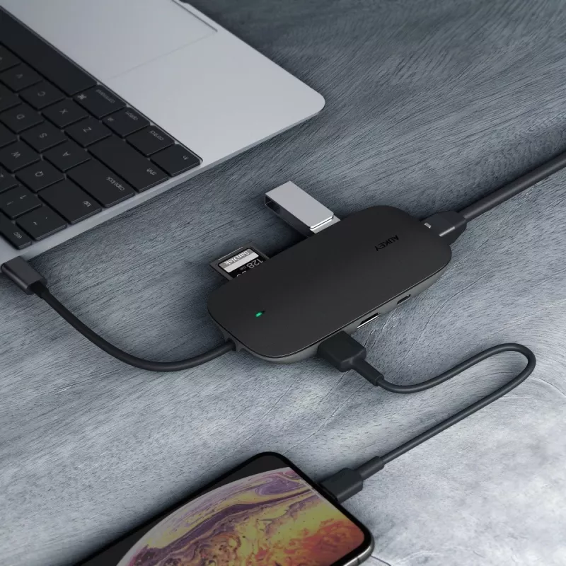 AUKEY CB-C71 hub USB-C 8 em 1, 3x USB-A 3.0, HDMI 4K@30Hz, Gigabit RJ45, SD/microSD, USB-C PD 100 W, cabo de 0,15 m, alumínio, preto