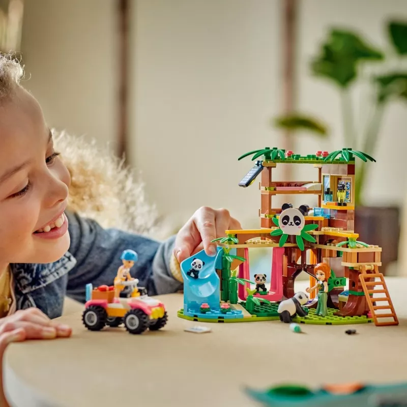 LEGO FRIENDS 42648 Santuário dos Pandas cuidados animais