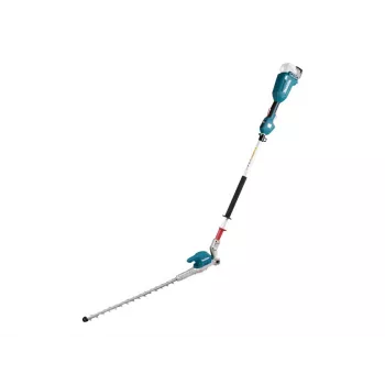 TESOURA DE SEBE MAKITA 18V 500 mm EM MASTRO SEM BATERIAS E CARREGADOR DUN500WZ