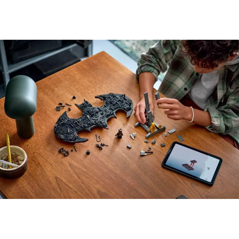 LEGO BATMAN 76330 O logótipo do Batman