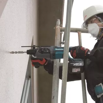 Martelo perfurador Makita com opção de forja 18V 2J sem baterias e carregador DHR241Z
