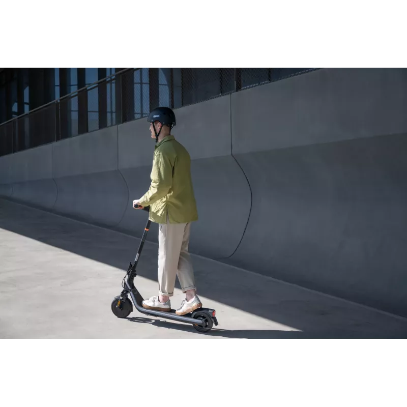 Segway | E2 E II | eKickScooter | 450 W | Até 20 km/h | 8,1 polegadas | preto e cinzento