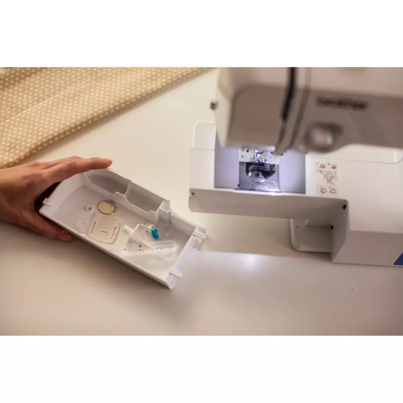 Máquina de costura Brother RL417 Elétrica