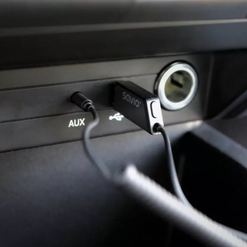 Savio TR-16 transmissor adaptador AUX com função mãos-livres, Bluetooth 5.3, Google Assistant/Siri
