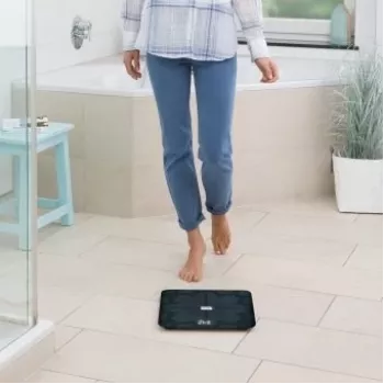 Balança de análise corporal Medisana BS 450, máx. 180kg, preto, Bluetooth, sensores ITO (40510)